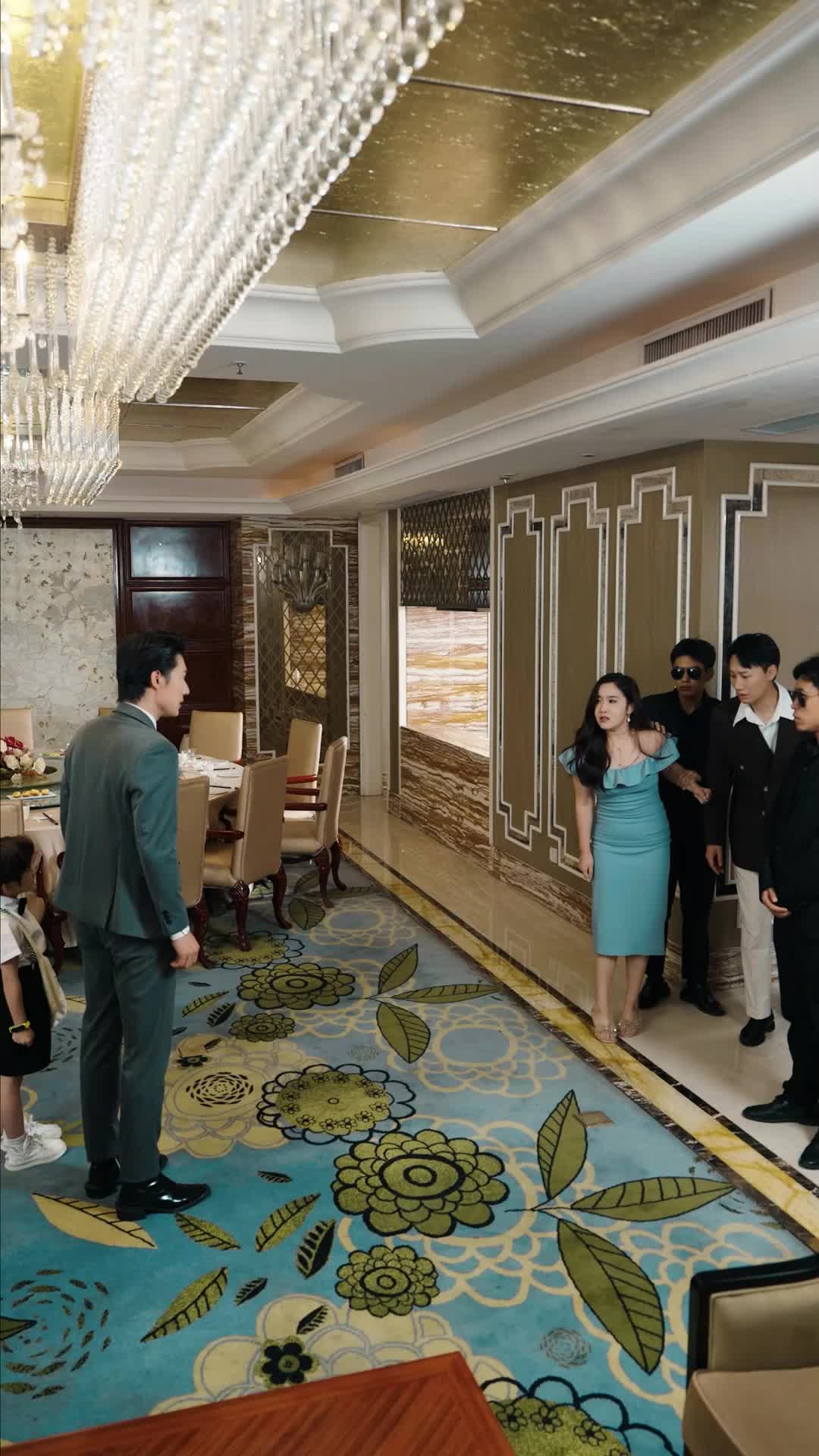Episódio 16 - The Billionaire's Six Enchanting Mischiefs